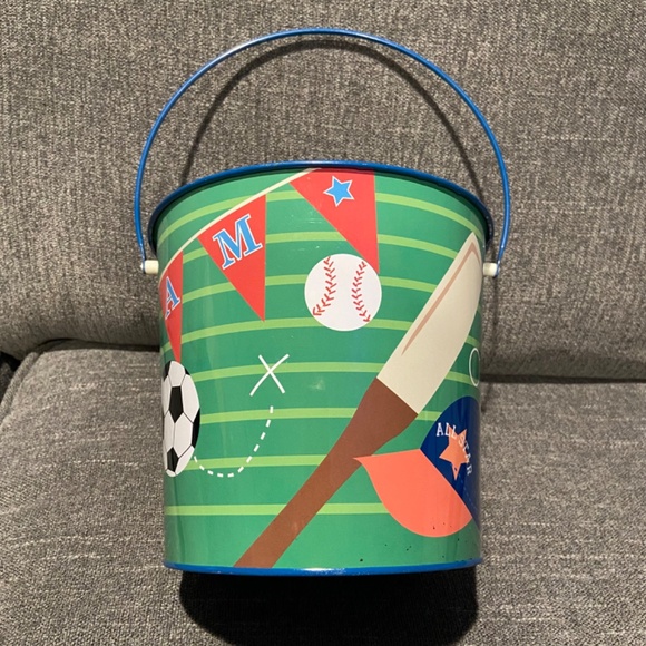 Target 2012 Metal Easter Sport Basket - "Go Team" Theme - Picture 2 of 5